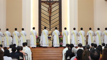 Ơn gọi Linh mục, Tu sĩ trong Giáo Hội hôm nay