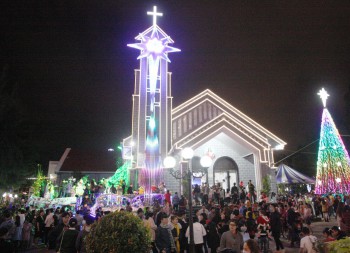 Thánh lễ đêm Giáng Sinh tại Nhà thờ Chính Tòa -2020