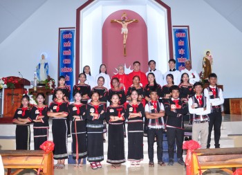 Giáo xứ Thuận Phúc -Hồng ân Thêm Sức