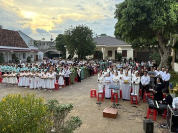 Giáo Xứ Kim Mai: Khai Mạc Tháng Hoa Kính Đức Mẹ