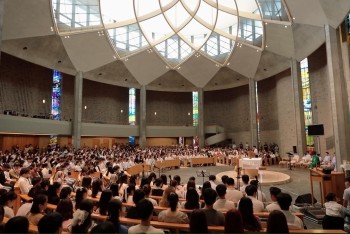 Thánh lễ Công Giáo tiếng Việt gắn kết Cộng Đoàn