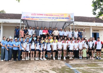 Gx. Vinh Hương – Khai mạc giải bóng chuyền