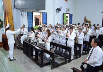 Giáo xứ Châu Sơn: Lễ Đức Mẹ Hồn Xác Lên Trời