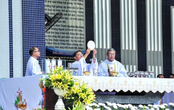 Giáo hạt Đồng Xoài: Hành Hương Năm Thánh