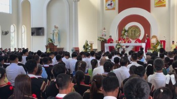 Gx. Đông Sơn: Ban Bí tích Thêm sức