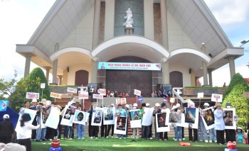 Gx. Vinh Quang: Mừng lễ Mẹ Mân Côi