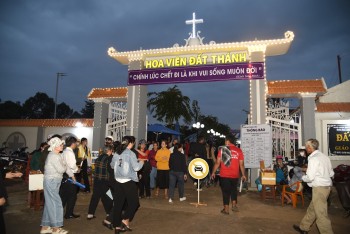 Trực tuyến Lễ Các Đẳng tại Hoa Viên Đất Thánh