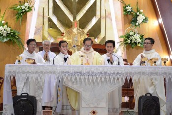 GX Châu Sơn: Thánh lễ Tạ ơn Tân Linh Mục