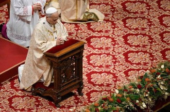 Thánh Lễ Giáng Sinh tại đền thờ thánh Phêrô