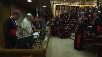 Kết thúc Công nghị hồng y đầu tiên