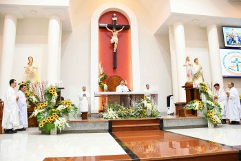 Gx. Vinh Hương: Thánh lễ Tân niên