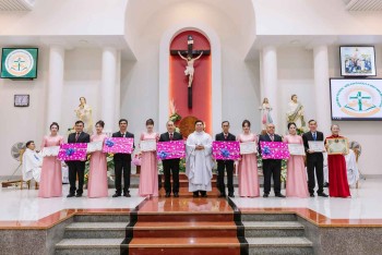 Gx. Vinh Hương: Mừng Ngân khánh Hôn Phối