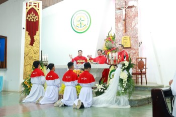 Thánh lễ Bổn mạng Gx Thánh Linh