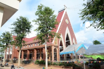 Thánh Lễ Tạ Ơn: Khánh thành Nhà Thờ Bom Bo