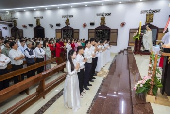Giáo Xứ Kim Mai: Đón Nhận 12 Tân Tòng