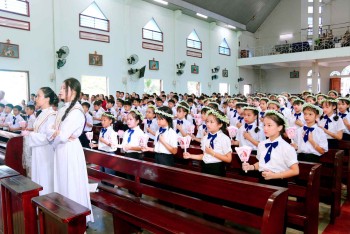 Giáo xứ Duy Hòa: Hồng ân Thánh Thể