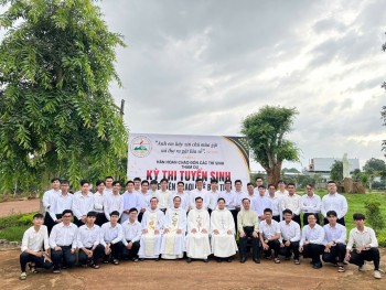 Kỳ thi tuyển sinh Chủng viện Phaolô Lê Bảo Tịnh