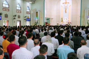Gx. Duy Hòa: Chầu Mình Thánh Chúa