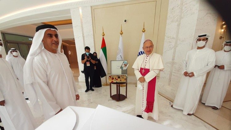 Khánh thành Tòa Sứ thần tại Abu Dhabi