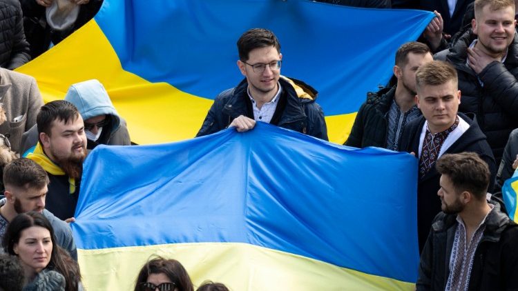 ĐTC tái kêu gọi cầu nguyện cho Ucraina