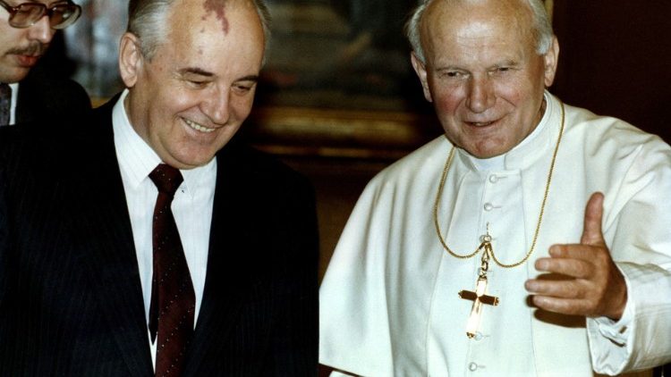 ĐTC chia buồn về sự qua đời của ông Gorbachev
