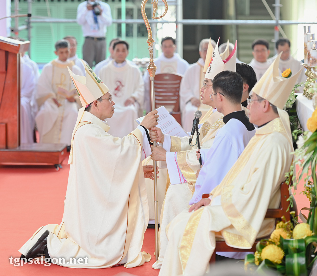 Thánh lễ truyền chức Giám mục Giuse Bùi Công Trác