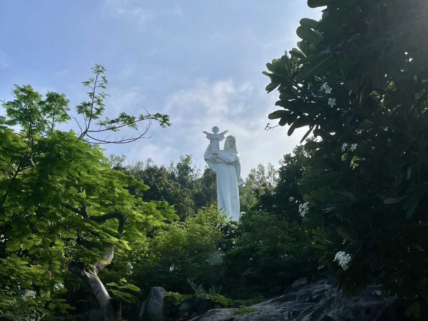 Ánh mắt Mẹ