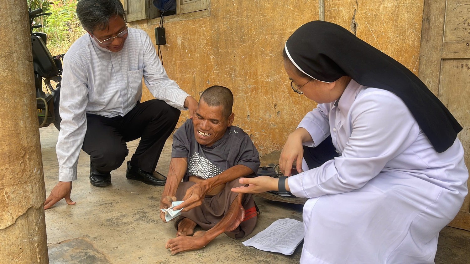 Hội Ngộ Những Người Đau Khổ tại Lăk