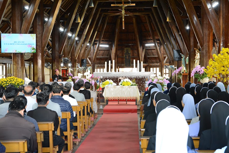 Họp mặt tất niên của Giáo sĩ, Tu sĩ GP.BMT