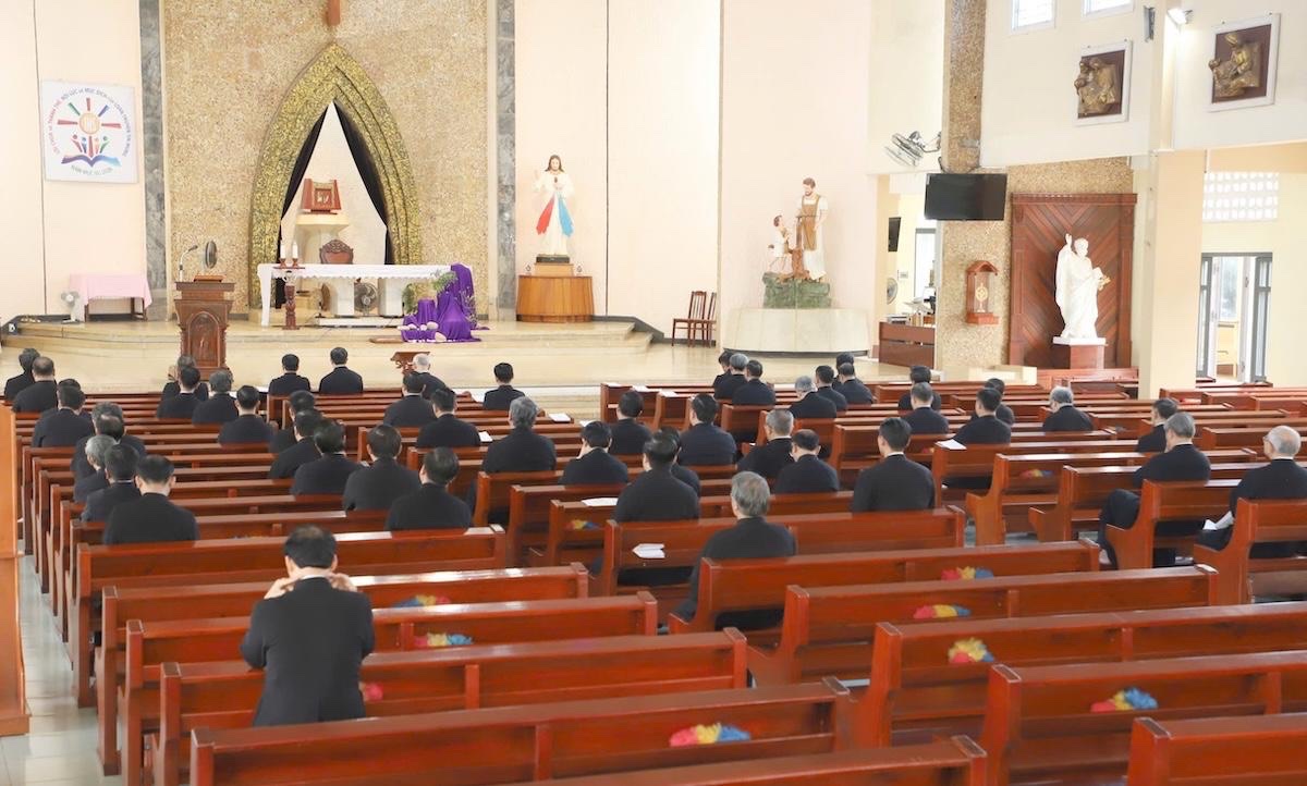 Đối thoại trong Thánh Thần