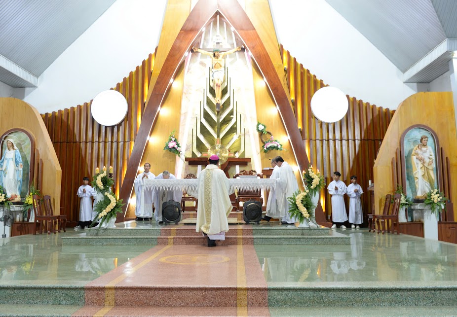 Thánh lễ giỗ Cha cố GB Nguyễn Quốc Thuần