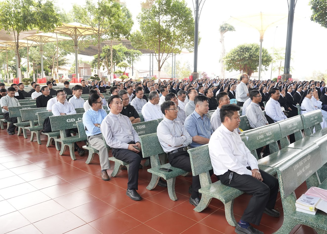 Ngọn lửa trên đồi Thánh Tâm