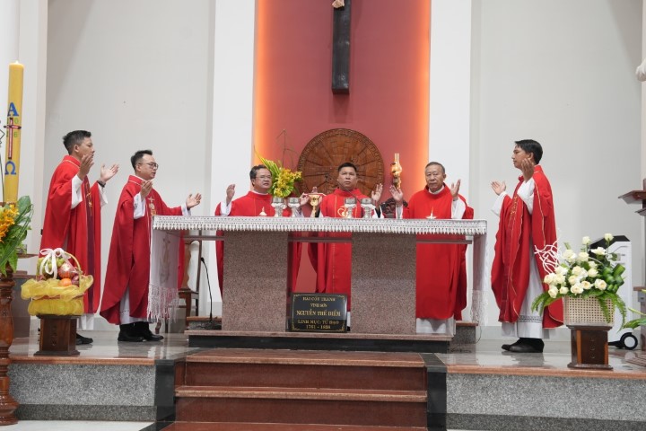 Mừng bổn mạng Truyền Thông Gx Vinh Hương